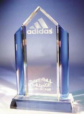�������� ���������� adidas